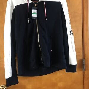 NWT Tommy Hilfiger Large